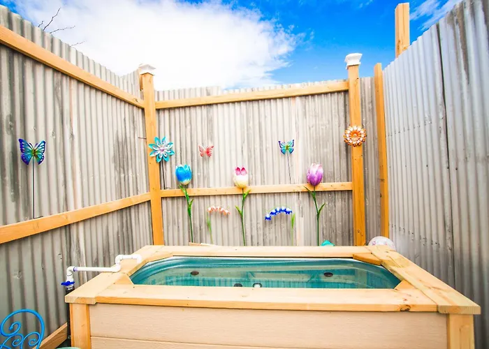 Deva Fairy Cottage With Private Hot Springs Tub
