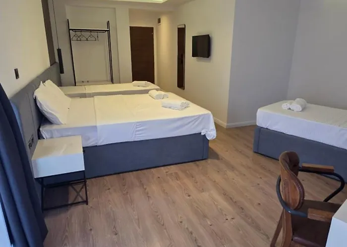 Hotel Velaris