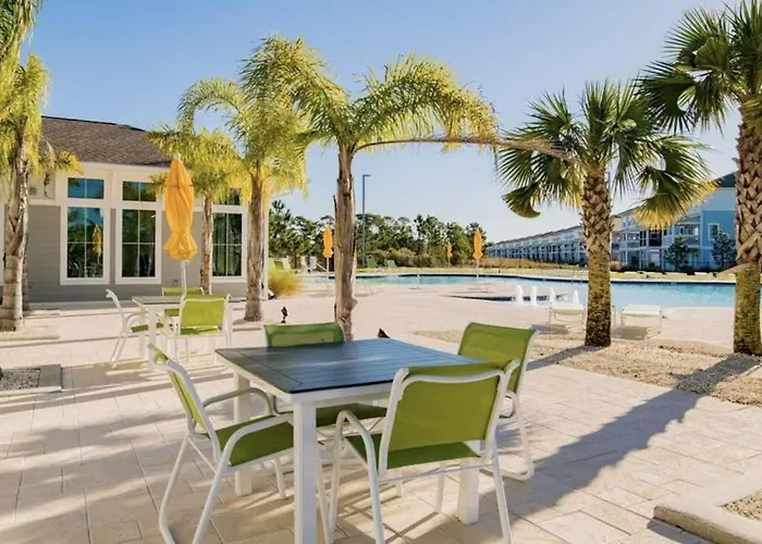 Airy Townhouse With Pool Hot Tub Central Ac & Washerdryer - Dog-Friendly