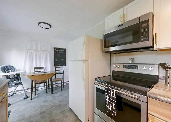 Walk To Parks & Dining: Williamsport Family Home