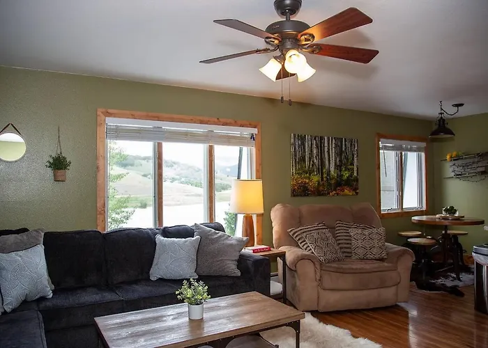 Perfect Mountain Lake Retreat - Bear Loon Lodge