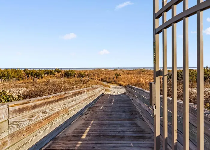 Beach Club Ocean View Condo | Walk To East Beach, Pool, Hot Tub & Tennis | St. Simons Island