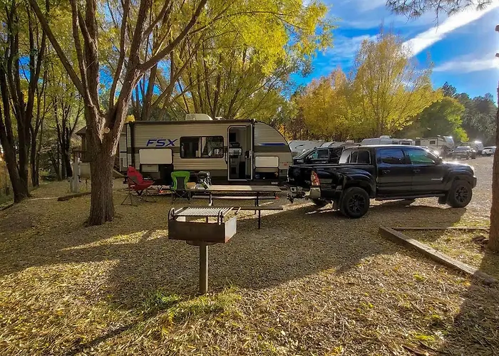 Rainbow Lake Cabin & Rv