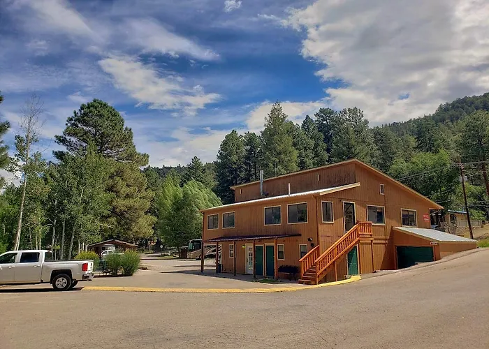 Rainbow Lake Cabin & Rv