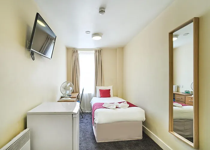 Cranbrook Hotel