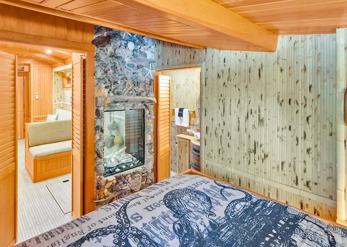Victorian Mansion Bed And Breakfast Inn