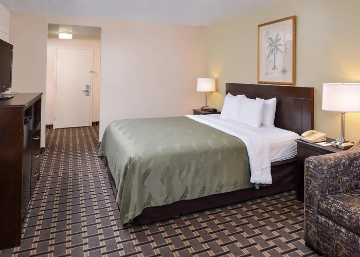 Quality Inn & Suites Montebello - Los Angeles
