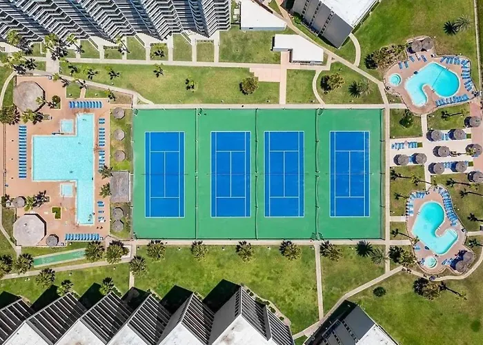 Royale Beach And Tennis Club