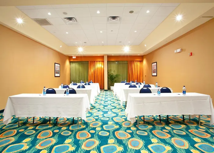 Holiday Inn Express & Suites Va Beach Oceanfront By Ihg