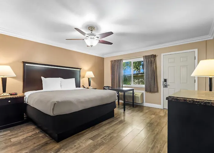 Quality Inn & Suites Santa Maria