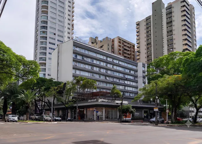 Hotel Deville Prime Maringa