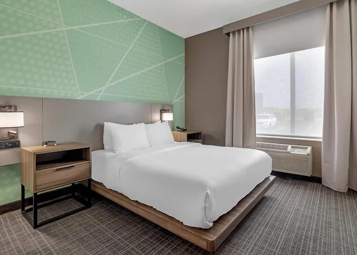 Comfort Inn & Suites Rochester South Mayo Clinic