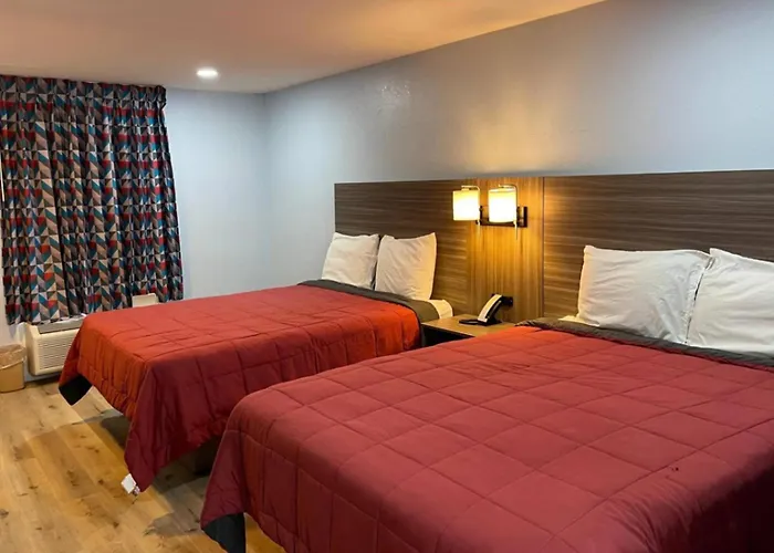 Rodeway Inn & Suites Brookhaven