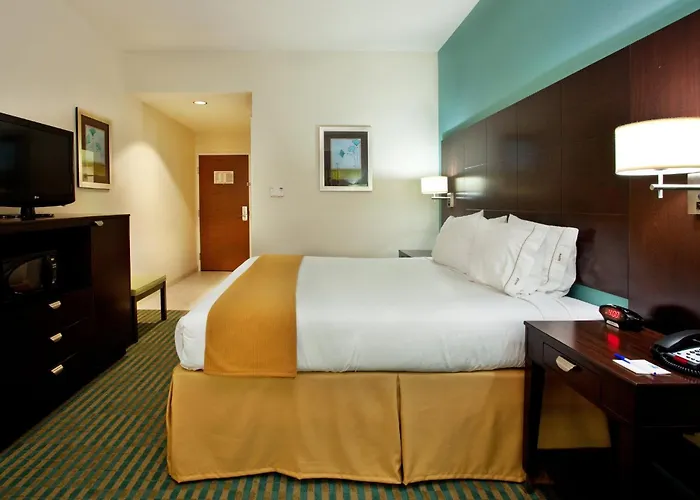 Holiday Inn Express Hotel & Suites Picayune By Ihg