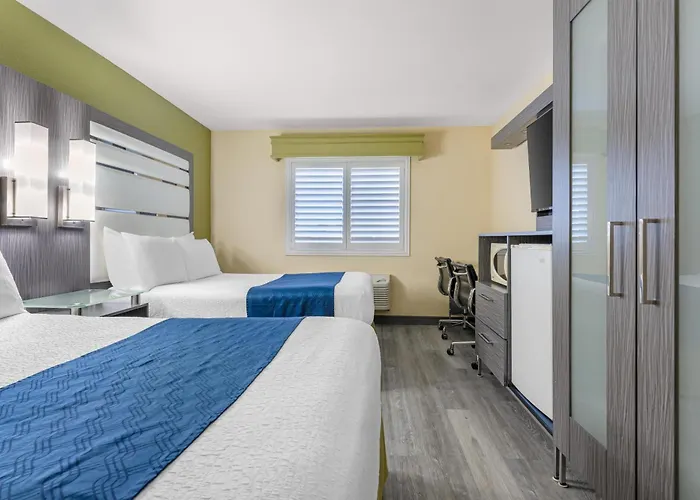 Best Western Antelope Inn & Suites
