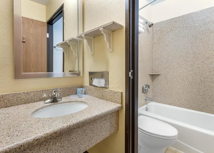 Best Western Antelope Inn & Suites