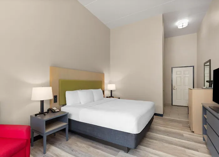 La Quinta Inn & Suites By Wyndam Knoxville West