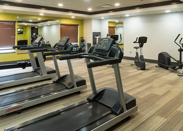 Holiday Inn Express & Suites Columbia-Fort Jackson By Ihg