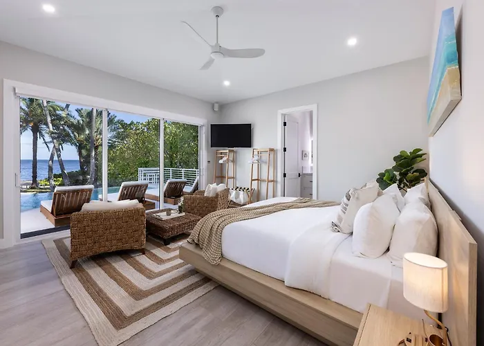Pines & Palms Resort