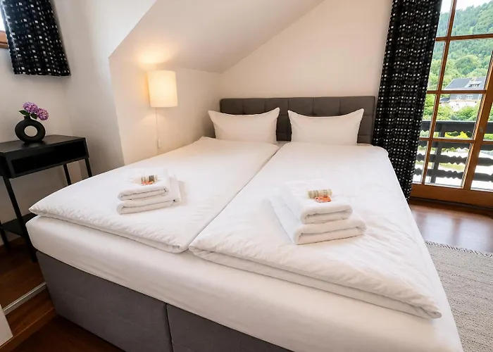 Hotel Garni Koenigslinde - Wandern, Radeln, Skifahren & Geniessen