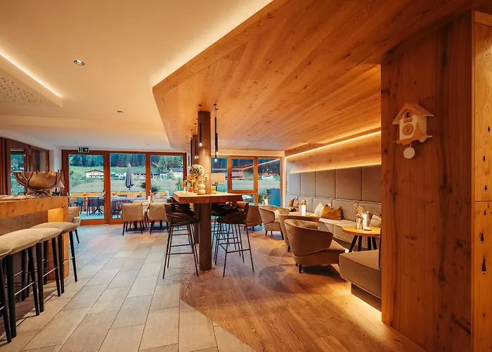 Helmhotel