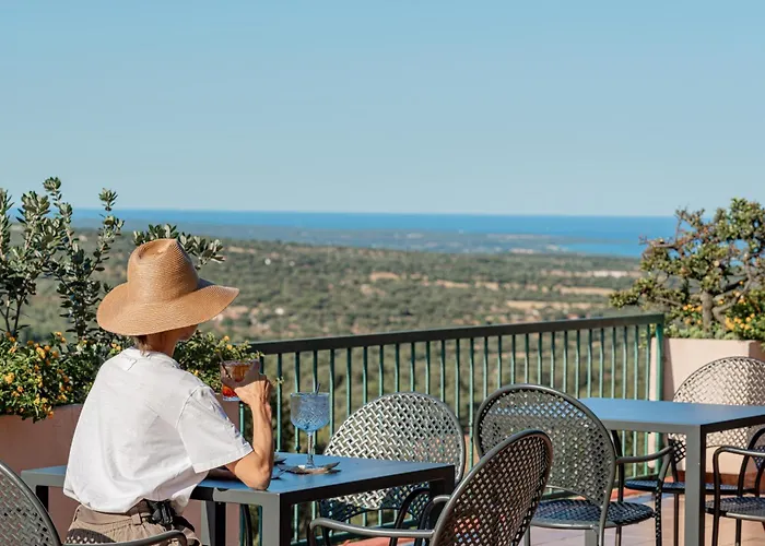 Hotel Ispinigoli