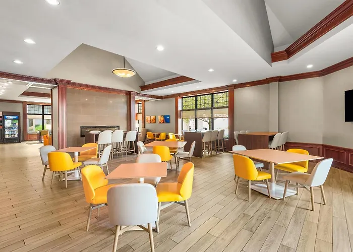Comfort Suites Green Bay West