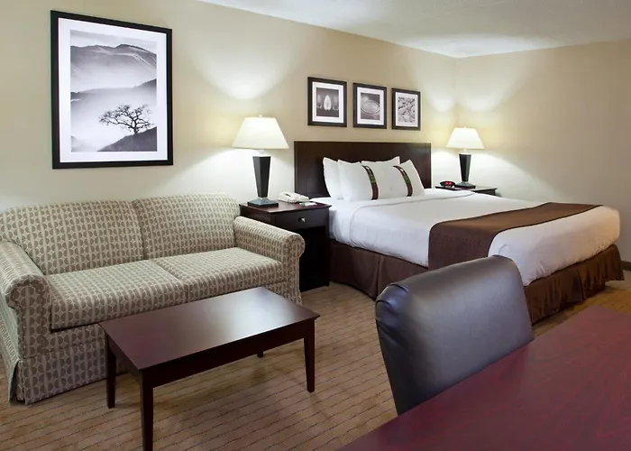 Holiday Inn Canton-Belden Village By Ihg