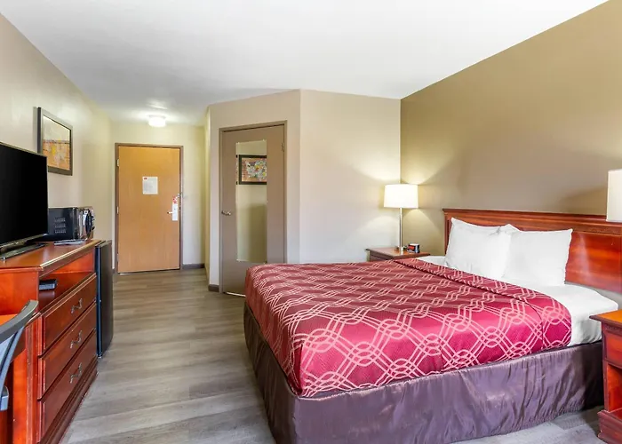 Econo Lodge Inn & Suites Dickson