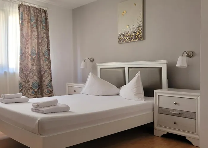 Hotel Dacor
