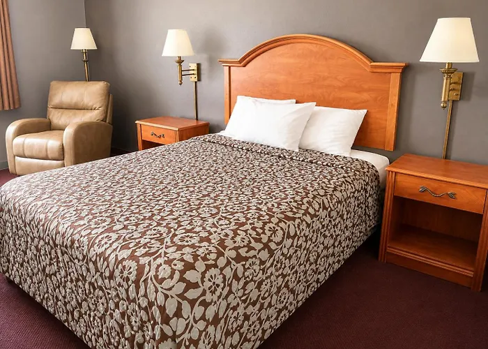 Days Inn By Wyndham Fargo Casselton Waterpark