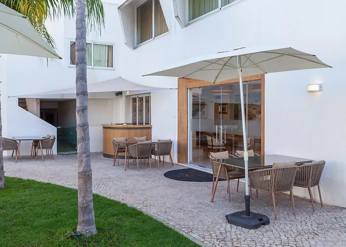 Lagoa Hotel