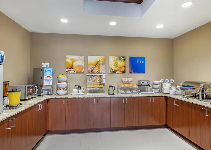 Comfort Inn & Suites Edgewood