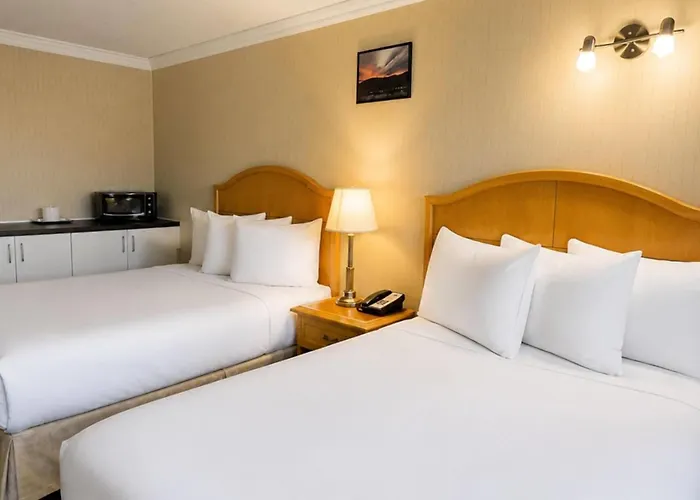 Travelodge By Wyndam Chetwynd