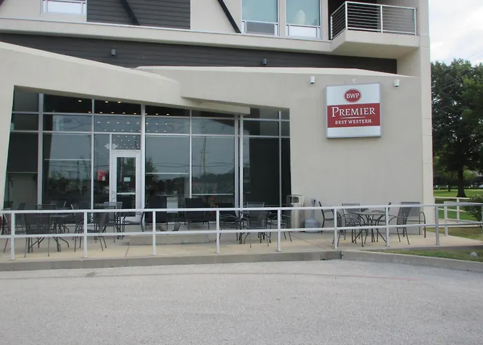 Best Western Premier Springfield Plaza District Hotel