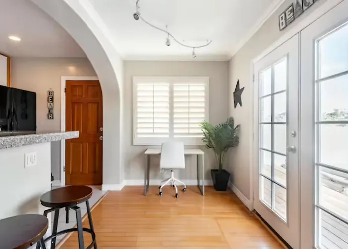 Encinitas Gem - Walk To Downtown & Beaches, Hot Tub