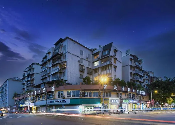 7 Days Inn Ya'An Langqiao Pedestrian Street Center