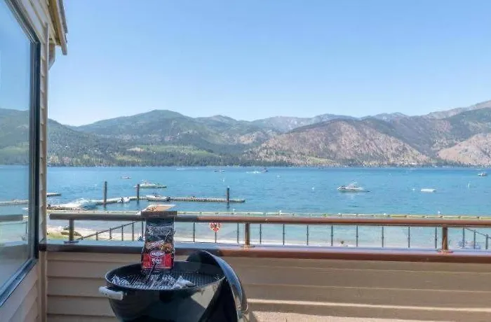 Wapato Point Resort