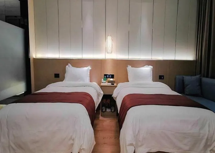 Gya Hotel Jurong England International