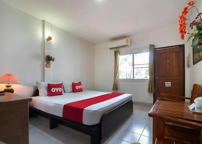 Oyo 654 Samanmit Inn Hotel
