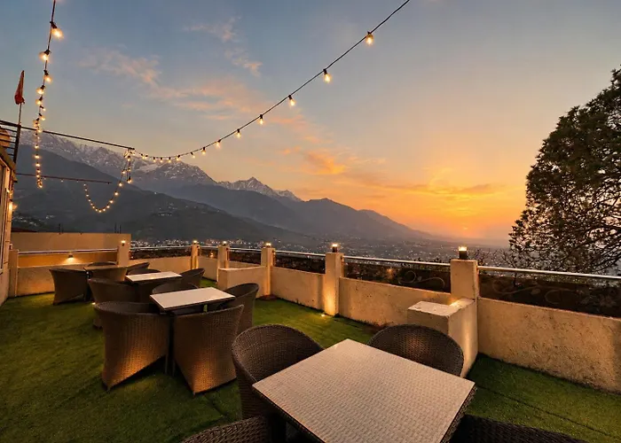 The Zinnia Castle- Dharamshala # Centrally Heated & Air Cooled # Premium Rooms # Lift # Bar # Terrace # Big Parking # Near Market # Top Rated # Property Of The Year