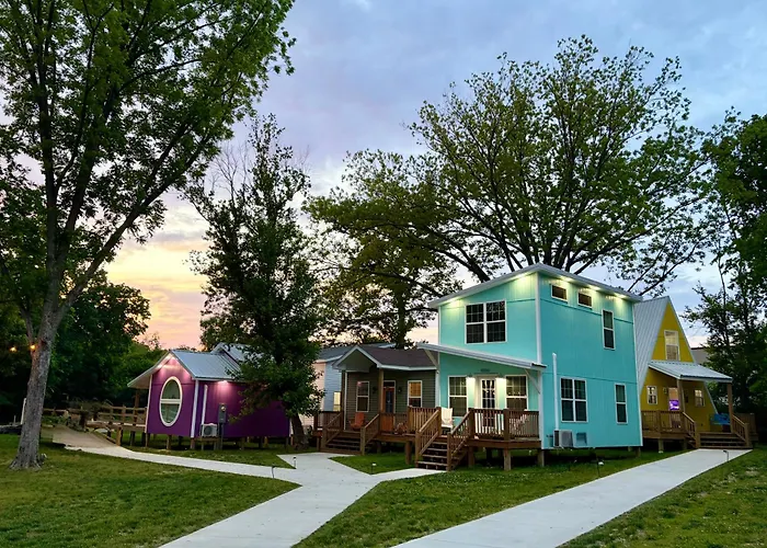 Enchanted Mermaid A-Frame, Creek, Fire Pit, Pet Friendly