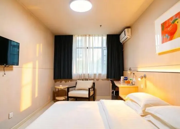 Jinjiang Inn Longyan Zhongshan Road Walking Street