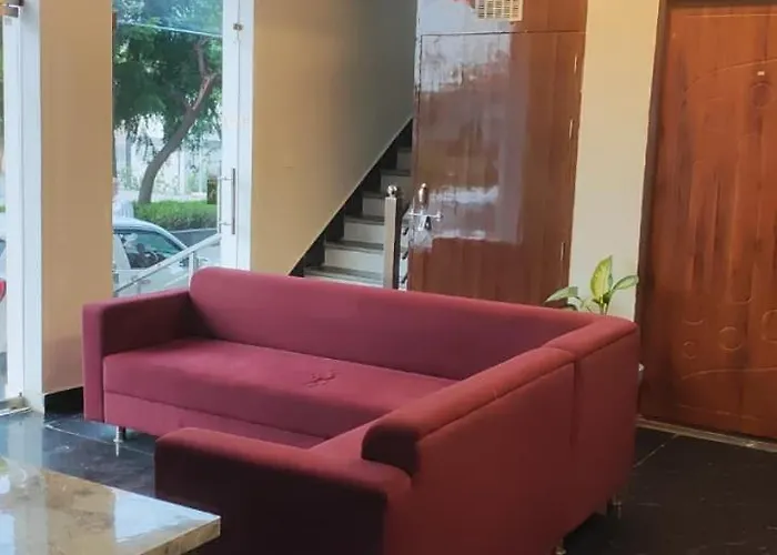 Hotel Grand Rk Palace- Rukmani Vihar Best Location #Prem Mandir #Chaar Dhaam
