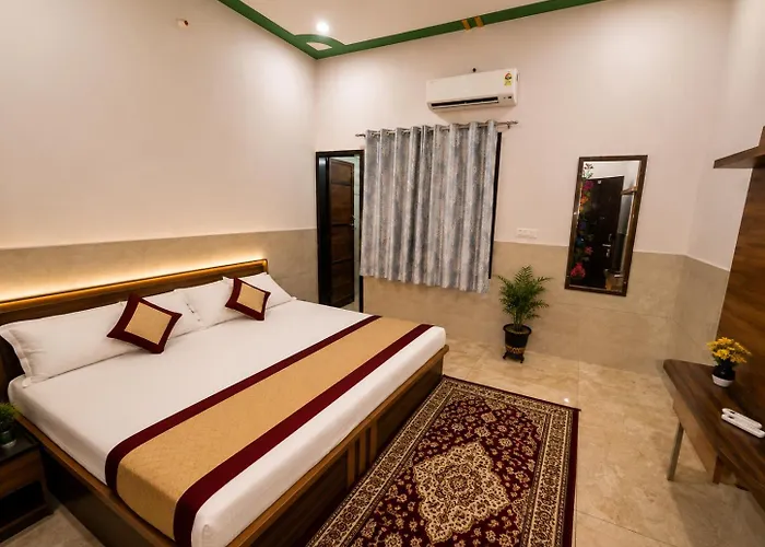 Maharashtra Bhawan Khushi Palace