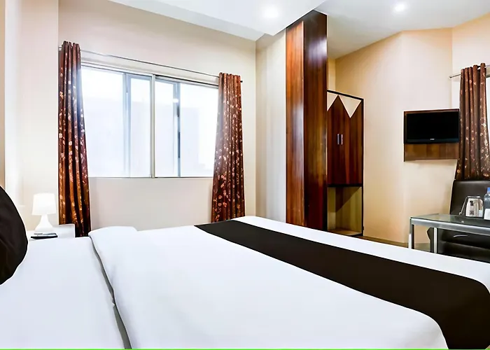 Hotel Swarat By Trustay