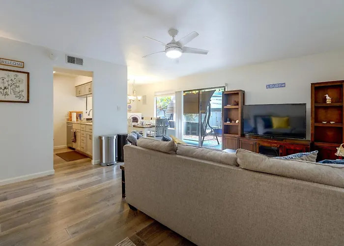 Walk To Capitola Village: Condo W/ 2 Surfboards