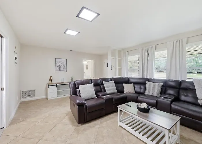 4 Bedroom 2 Bath Home In Port Arthur Texas!