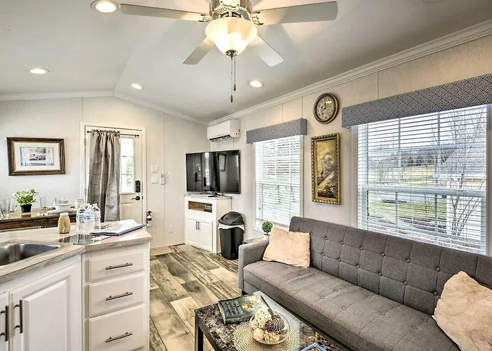 Charming Cottage Rental Ideal For A Getaway In The Poconos, Pennsylvania