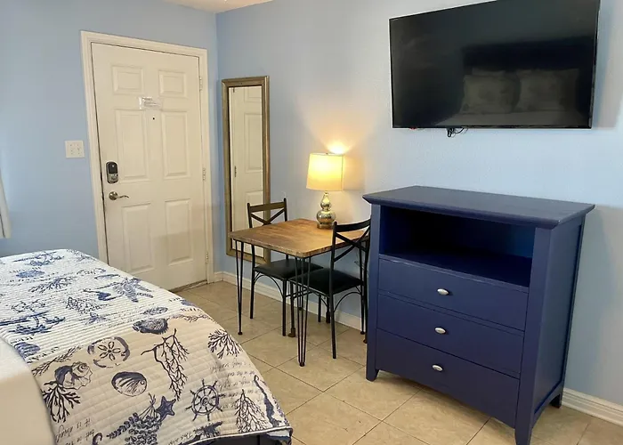 Beachgate Condo Suites And Hotel 432 Condo